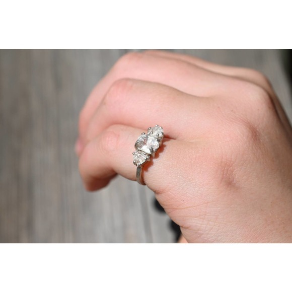 Engagement rings, raw diamond ring, raw stone ring, alternative engageme… - Picture 3 of 5